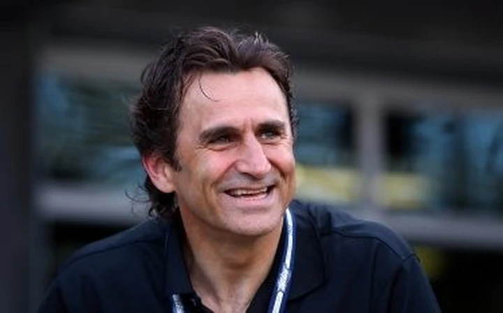 Alex Zanardi salvato da un incendio nella sua abitazione
