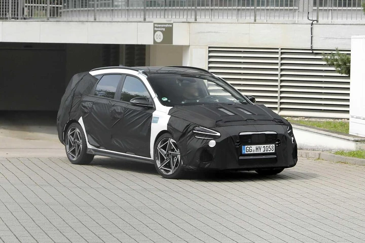 Hyundai i30, l’ultimo restyling prima dell’addio: cosa cambia