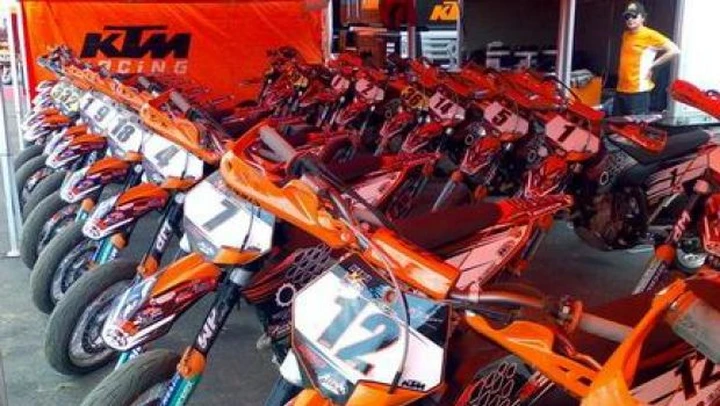 KTM Italia e DBO presentano il Trofeo Supermoto KTM 2009