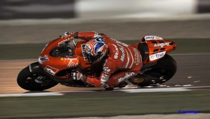 MotoGP: FP1, Stoner il più veloce