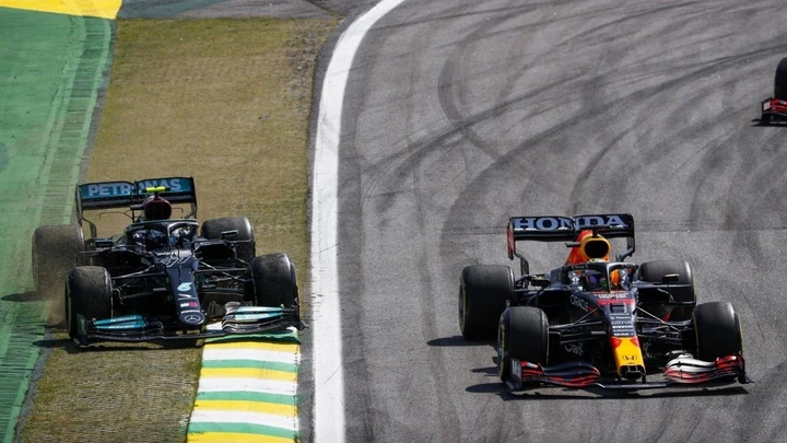 F1, GP Brasile: Mercedes chiede chiarimenti sulla manovra di Verstappen