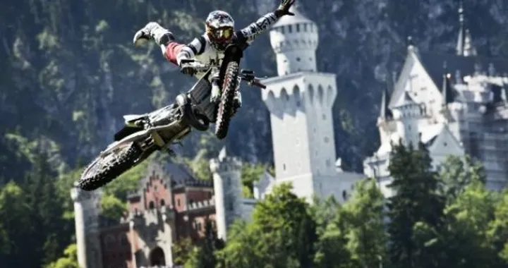 Il Red Bull X-Fighters 2012 arriva a Monaco di Baviera