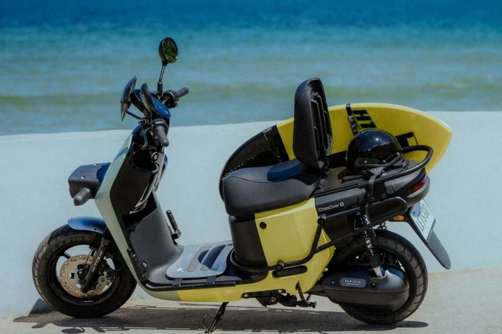 Gogoro CrossOver