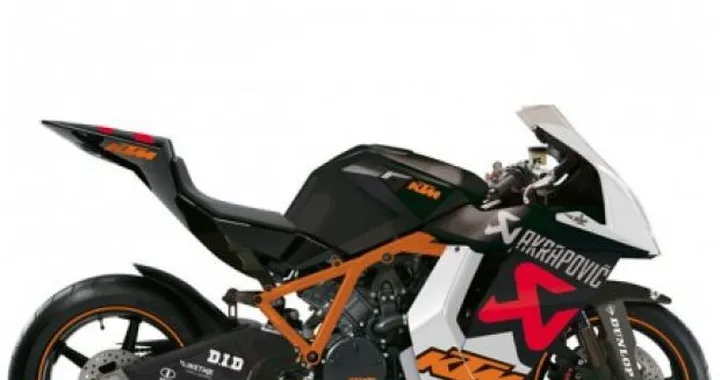 KTM RC8R 1190 Akrapovic Replica IDM