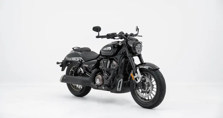 Voge CU625, la cruiser moderna presentata a EICMA 2025