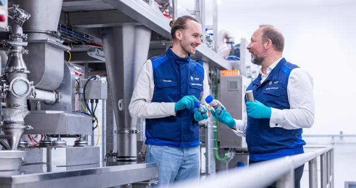 BMW Group inaugura il nuovo centro per il riciclo diretto delle celle per batterie