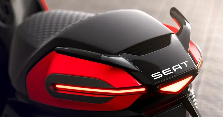 Seat entra nel mondo delle due ruote con uno scooter elettrico