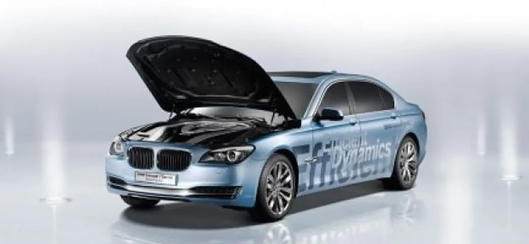 Bmw 750 hi: a Francoforte la prima ibrida di Monaco