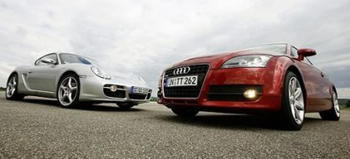 Nuova Audi TT contro Porsche Cayman S