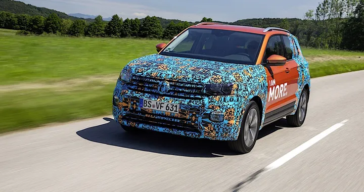 Volkswagen T-Cross: primo contatto in anteprima