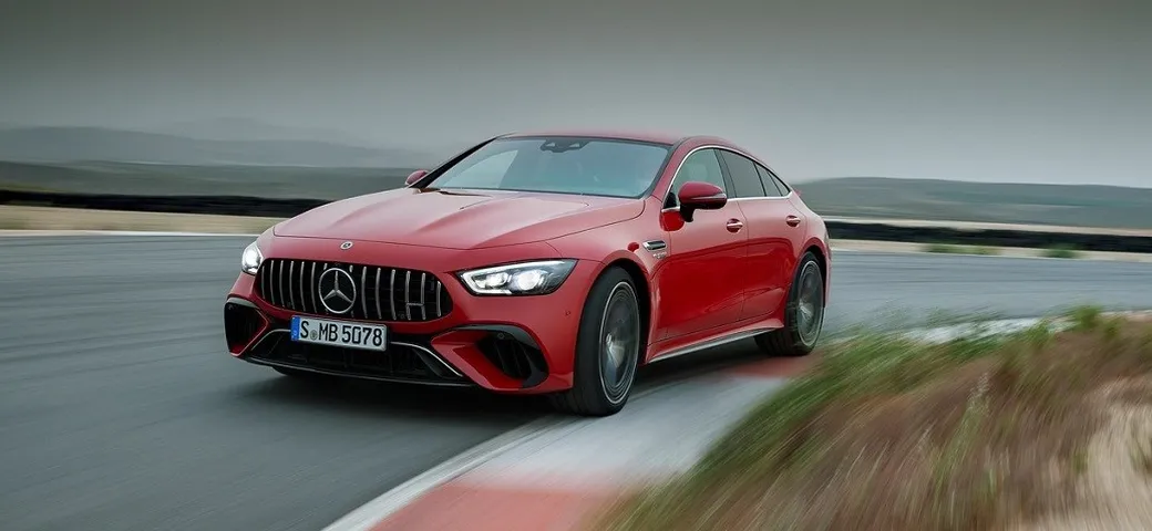 Mercedes-AMG GT 63 S E Performance: supercar ibrida da quasi 850 CV