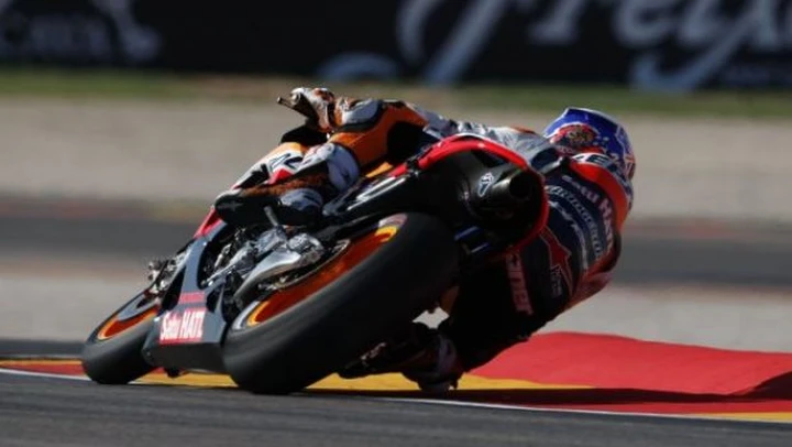 MotoGP, Aragon: le FP2 sono di Stoner, ma la sorpresa è De Puniet. Rossi 9°.