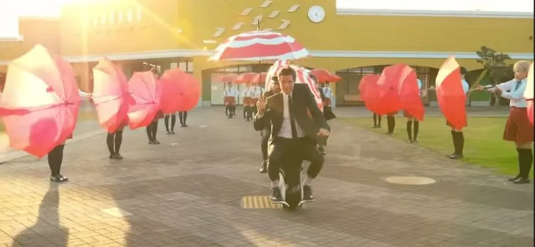 Gli OK Go in sella agli UNI-CUB nella nuova videoclip