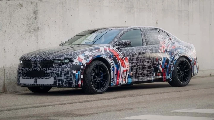 BMW M3 elettrica: sportività e innovazione con 550 CV dal 2027