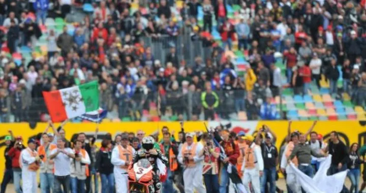 Max Biaggi: "Il titolo ce lo siamo sudato, per questo è ancora più bello"