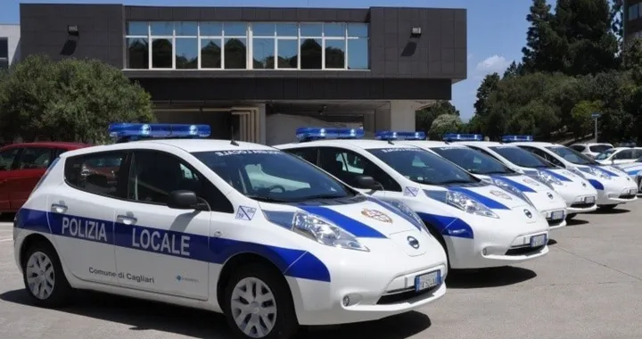 Nissan Leaf: le volanti della Polizia sono elettriche