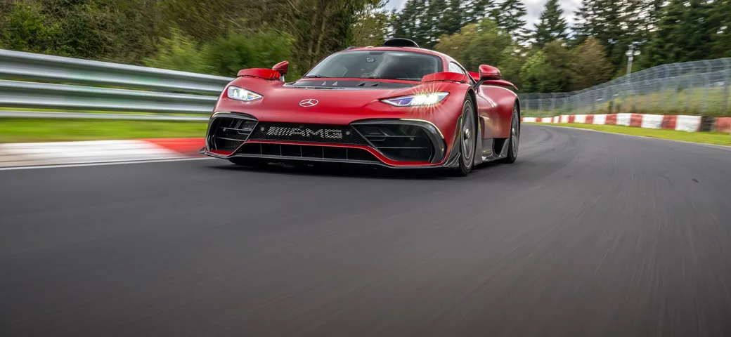 La Mercedes-AMG ONE segna il record sul giro al Nürburgring-Nordschleife
