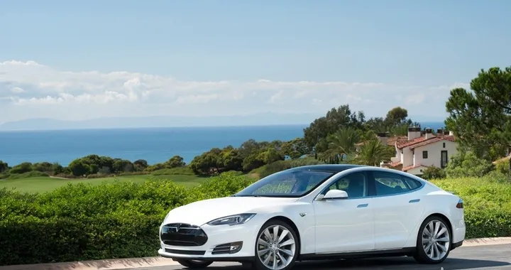 Tesla Model S 70D: informazioni e prezzo
