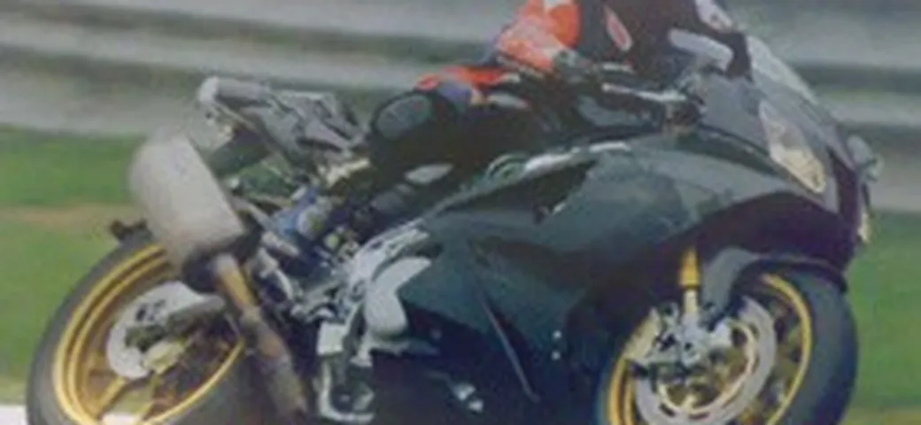 Aprilia inizia i test sul nuovo V4?