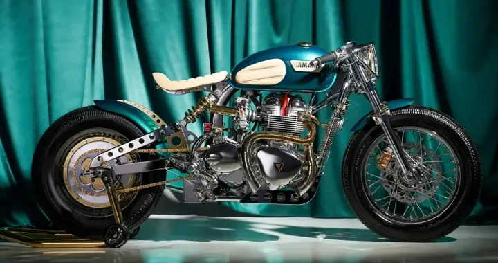 Tamarit Emerald, la Triumph custom da 650 ore venduta a 28.750 euro