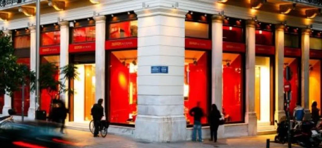 Ferrari: aperto un nuovo store ad Atene