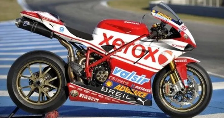 Svelata la nuova livrea della F08 del Ducati Xerox Team