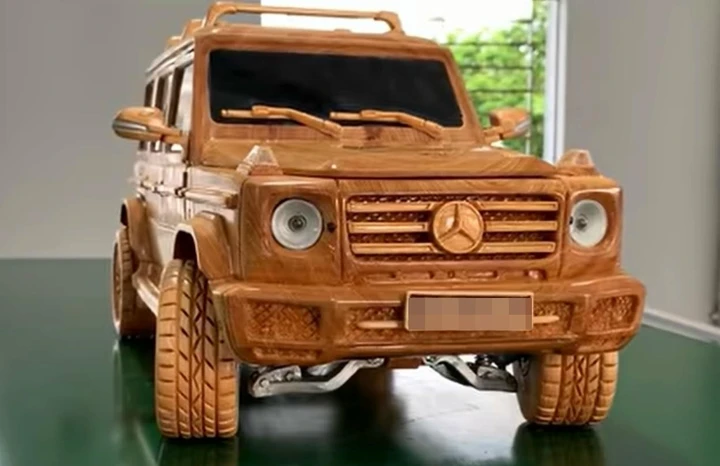 Mercedes Classe G: un incredibile modellino in legno [Video]