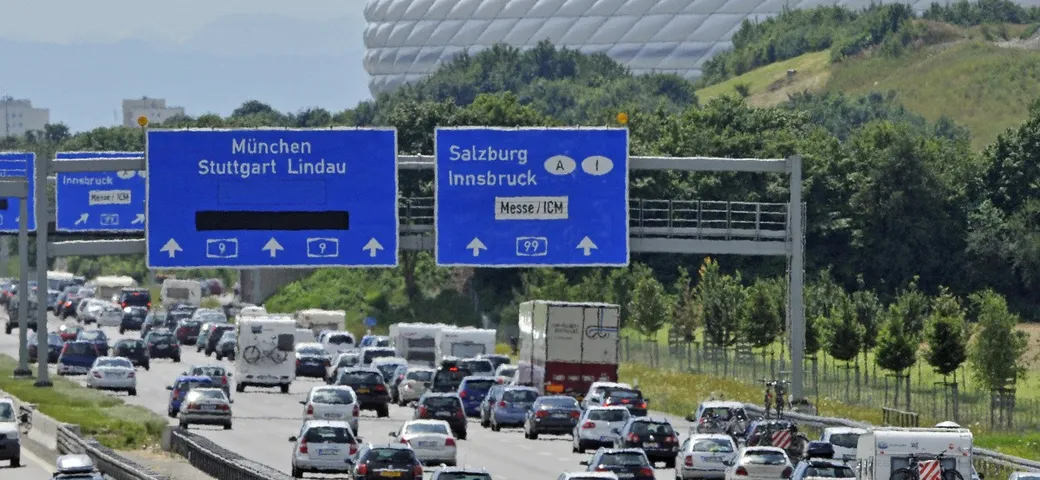 Germania: autostrade a pedaggio, ma non per le moto