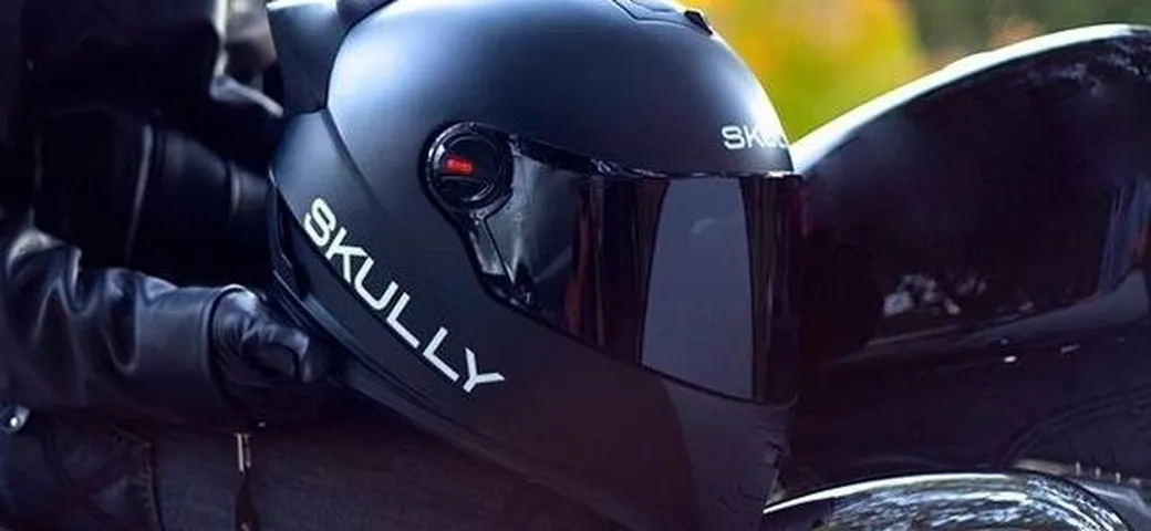 Skully Helmets lancia il casco con Display integrato