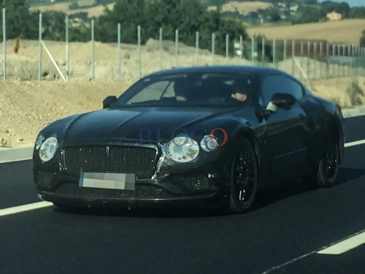 Bentley Continental GT: foto spia di un nostro lettore