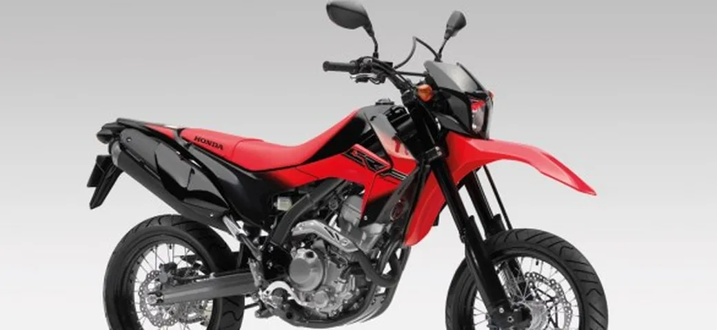 Honda CRF250M 2013: Supermotard 'dual-purpose'