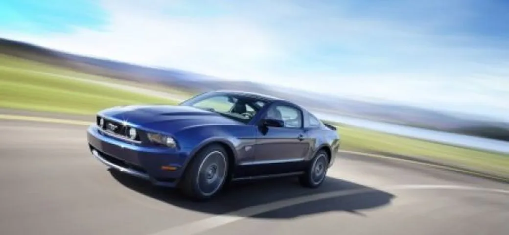 Ford Mustang GT: debutta il nuovo V8 5.0 da 412 cavalli