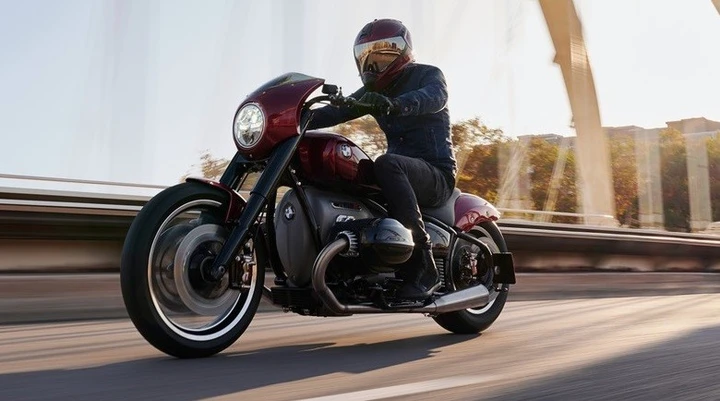 BMW a MBE 2020 con la Concept R 18 /2