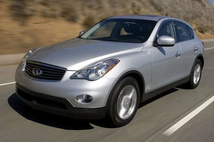 Infiniti EX 35: le impressioni di guida di auto, motor und sport