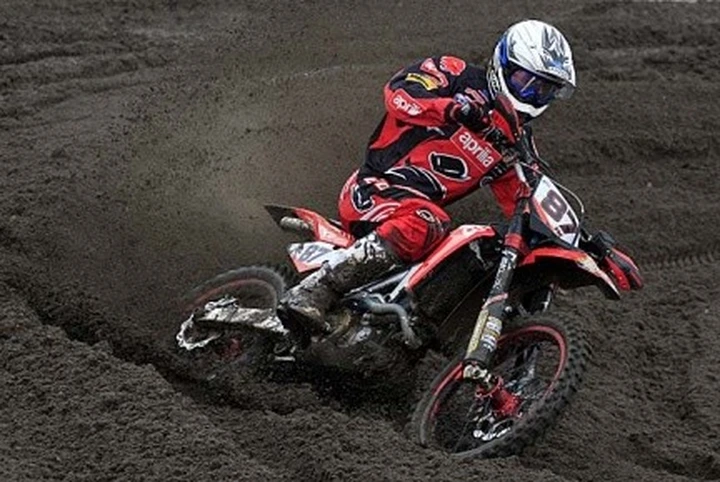 Motocross: debutto difficile per Aprilia