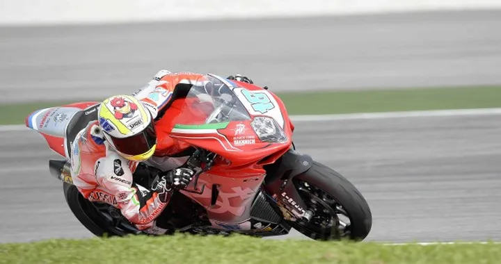 Supersport, Malesia: la MV Agusta di Cluzer in testa nelle libere di Sepang