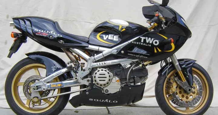 Vee Two Squalo: l’ibrido australiano-italiano che ridefinisce la Ducati 900