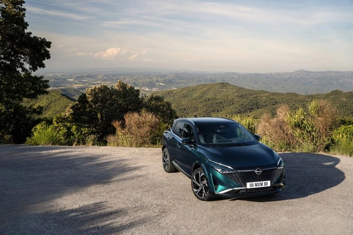 Nissan Qashqai MY25: listino prezzi, motori e dotazioni aggiornate