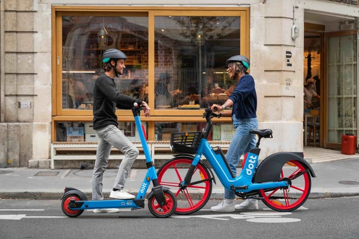 Emissioni di CO2 ridotte del 20% in città grazie alla micromobilità