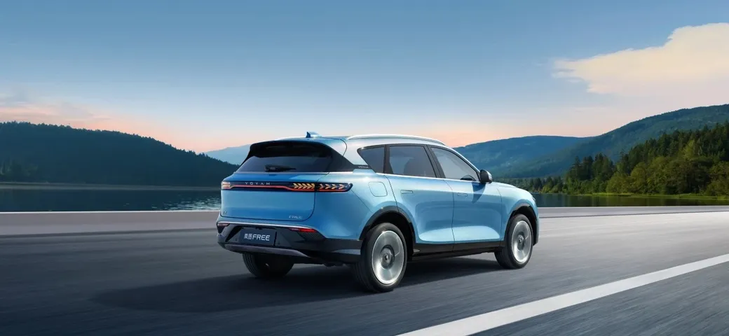 Voyah Free, il nuovo SUV elettrico cinese da 600 km di autonomia