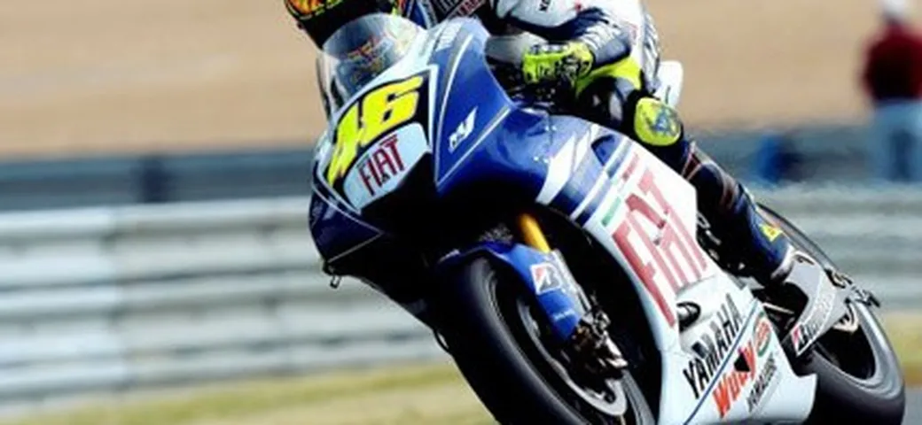 Finalmente MotoGP sotto il sole a Indy. Rossi e Stoner alla frusta. Lorenzo, Hayden e Spies all'attacco