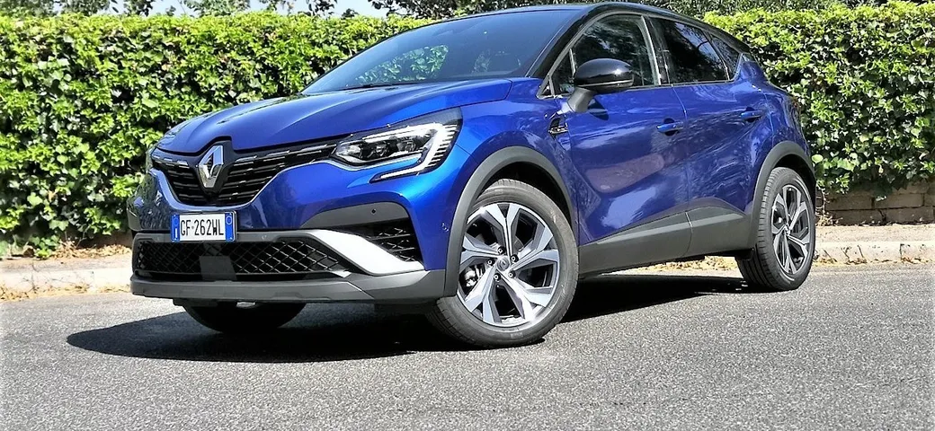 Renault Captur E-Tech full hybrid: la prova su strada