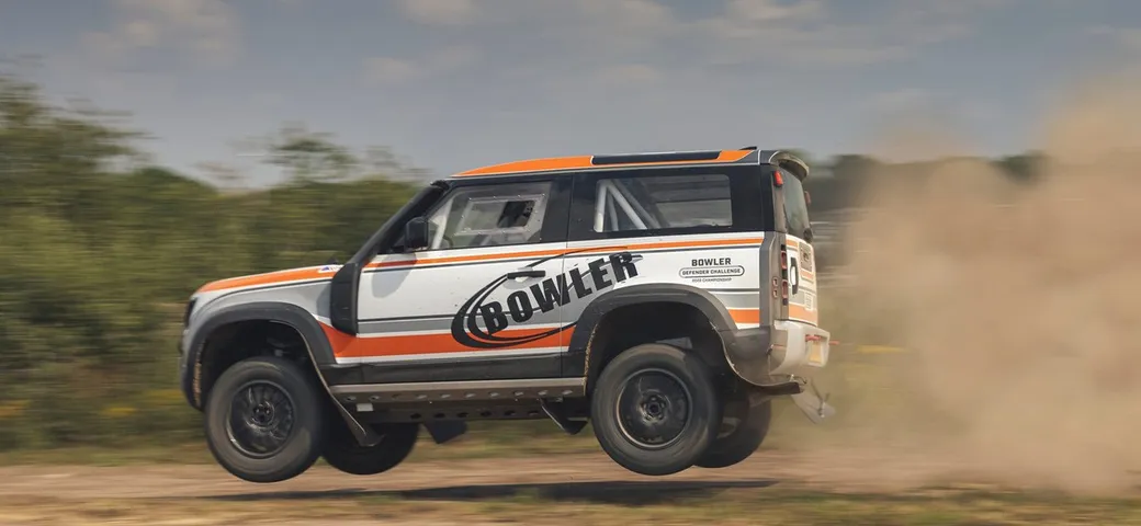 Bowler Defender: ancora più off-road per il rally monomarca