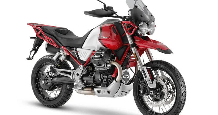 Moto Guzzi V85 TT, svelato il prezzo della Classic Enduro
