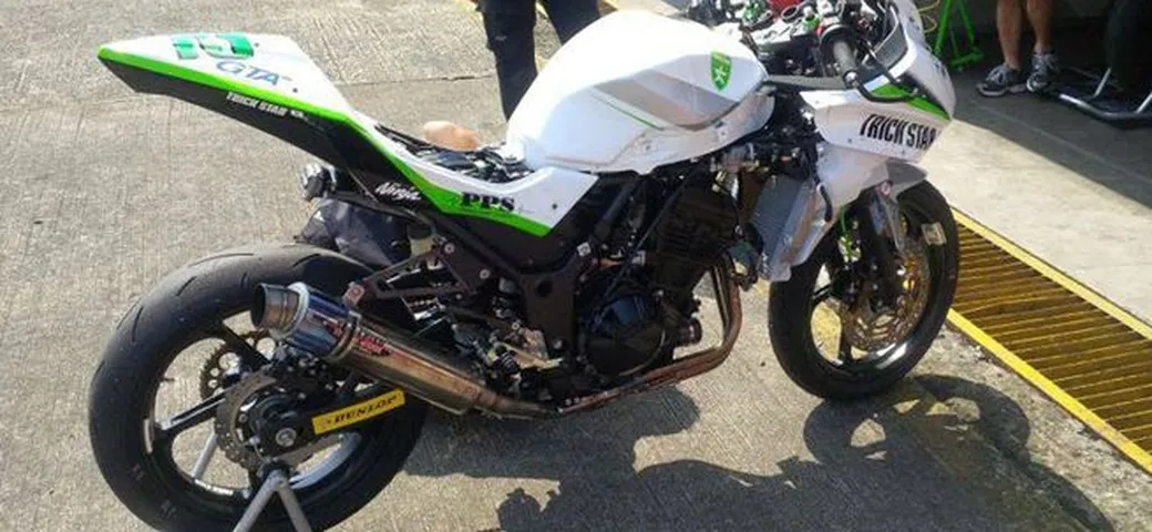 Kawasaki Ninja 250: una mini-H2 con compressore?