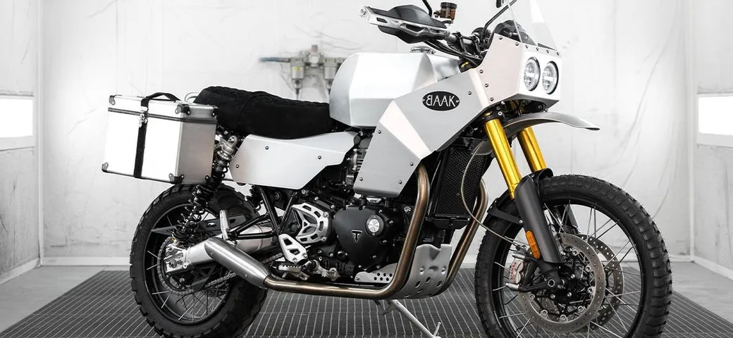 Baak 1200 Adventure: un nuovo kit per la Triumph Scrambler