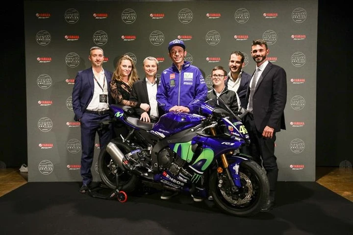 La Yamaha R1 di Valentino Rossi in beneficenza per 32.000 euro