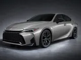 Nuova Lexus IS 2025: tecnologia aggiornata e design rinnovato