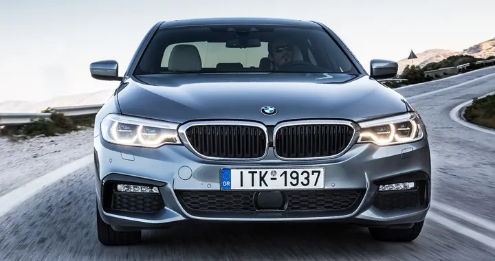 BMW: la Serie 5 a passo lungo debutta al Salone di Shanghai 2017