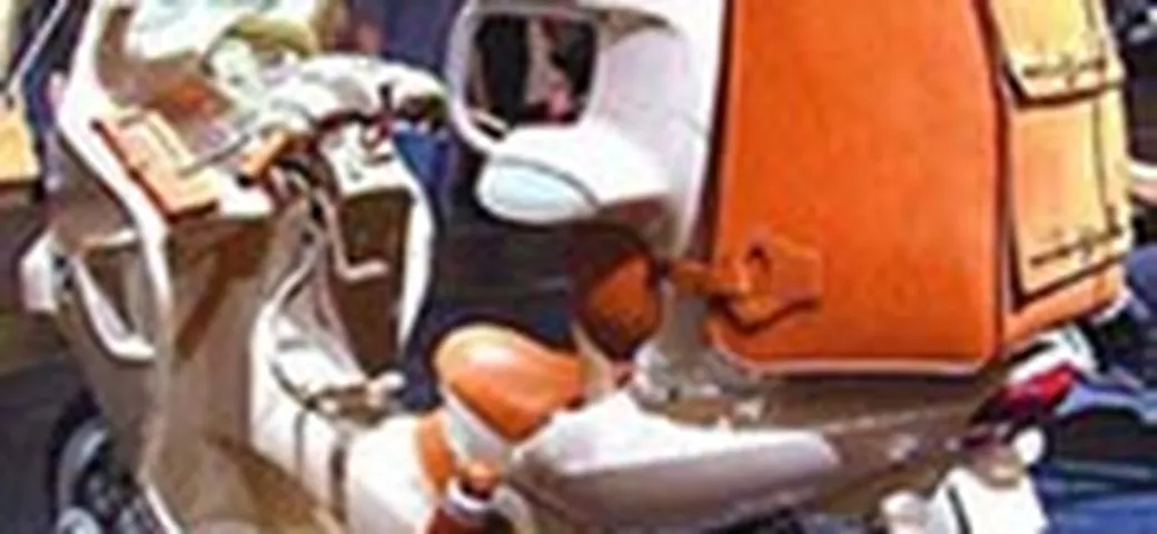 Bmw C1 in pelle umana...
